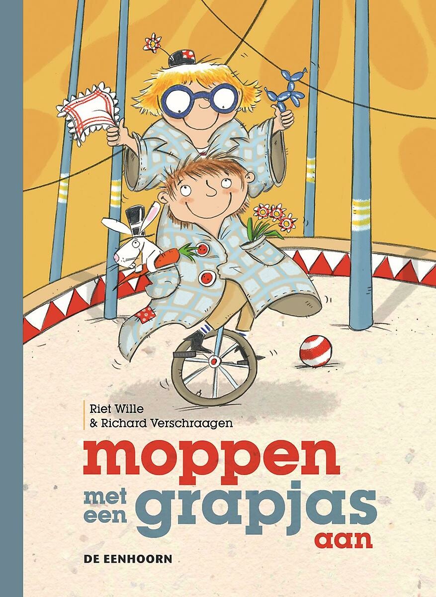 Moppen met een grapjas aan